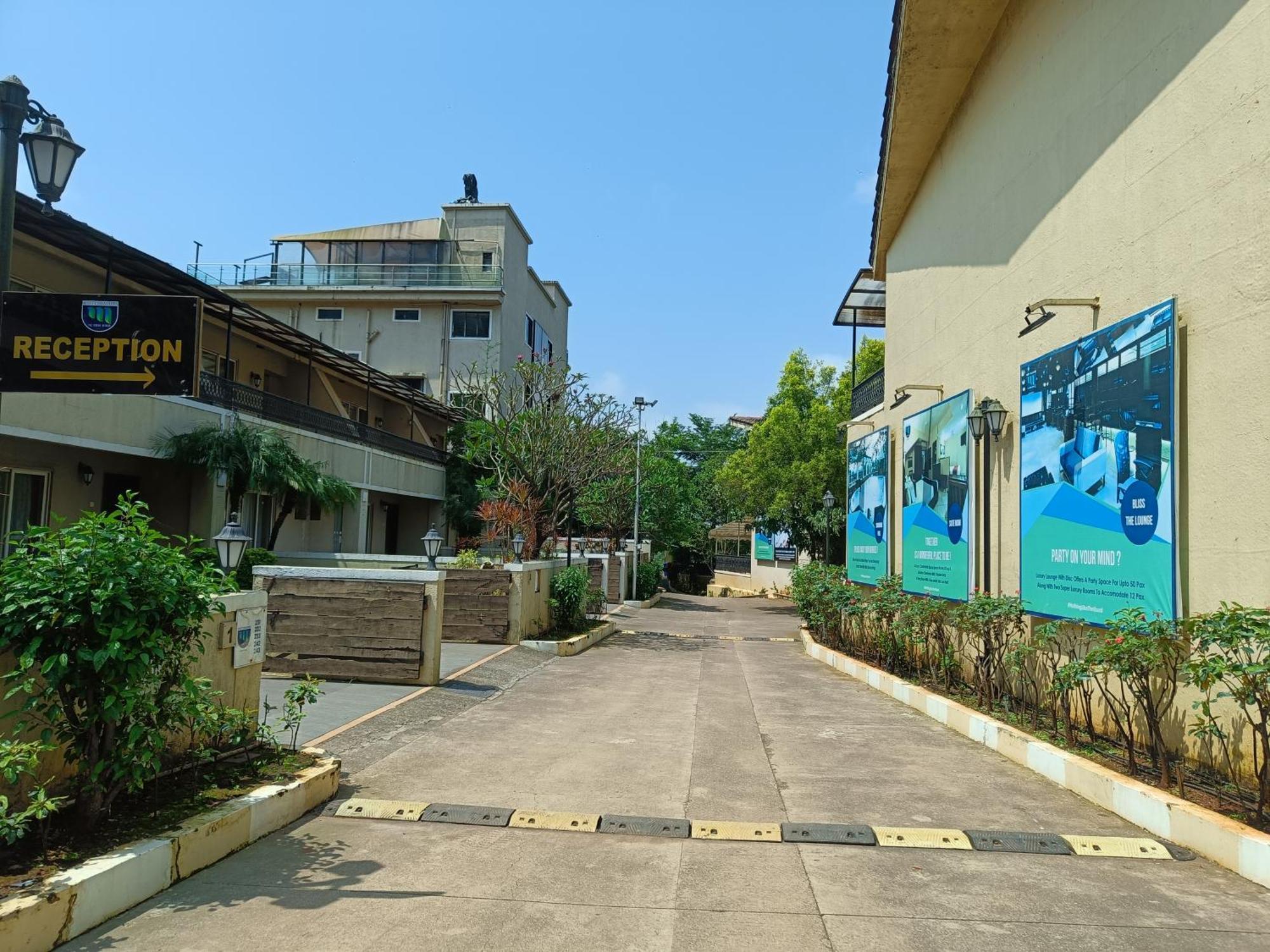 Hotel Misty Meadows, Lonavla Exterior foto